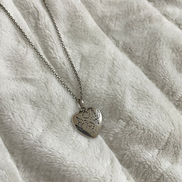 정품 구찌 사랑에 눈이 멀다 blind for love 목걸이