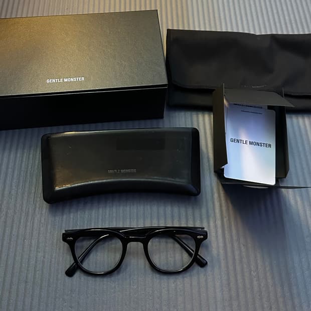 젠틀몬스터 데이, 블랙