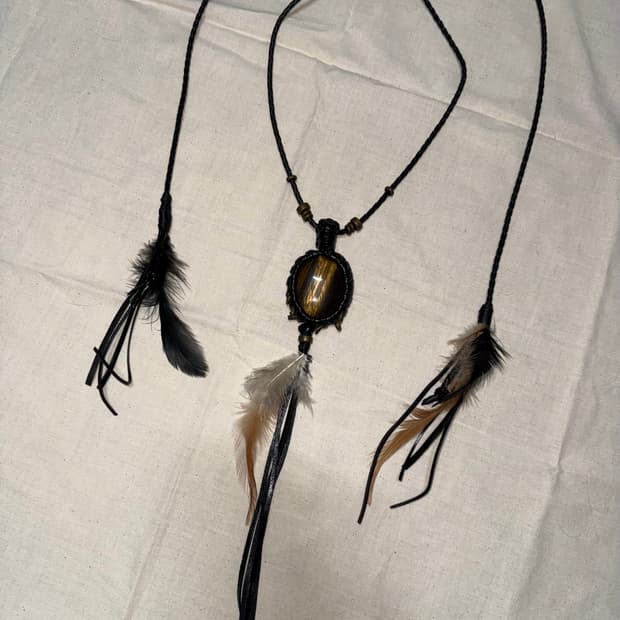 feather beads necklace