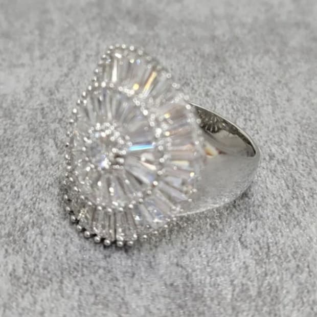 luxury ring