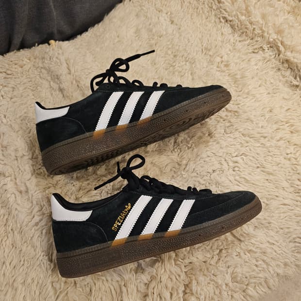 245 아디다스 스페지알 