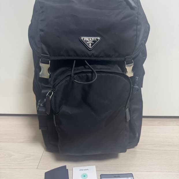 프라다 백팩 2z135팝니다