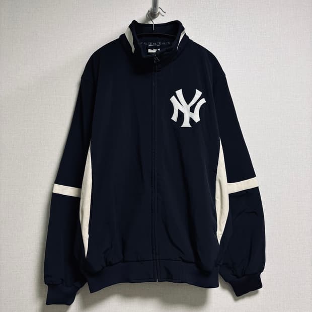 아슬레틱워크 NY 마제스틱 양키스 배색 바람막이 점퍼