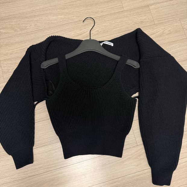 알렉산더왕 볼레로+탑 s