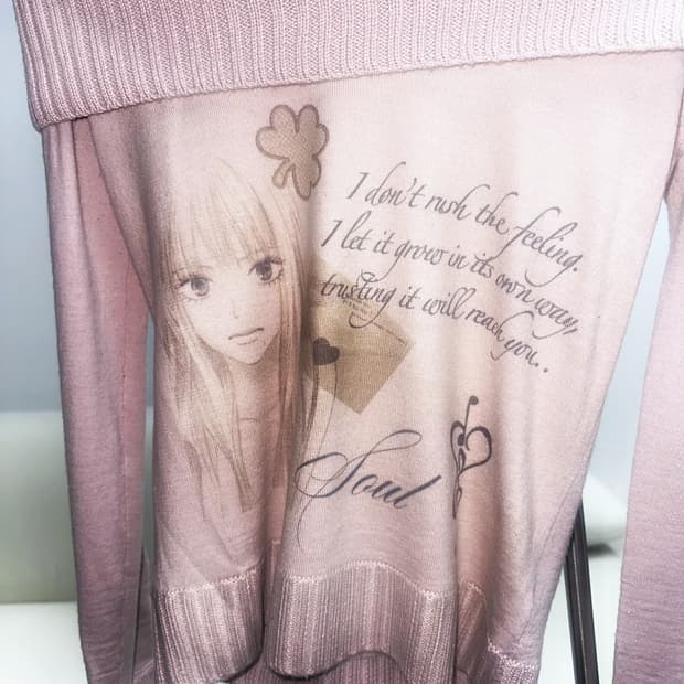 Sawako letter graphic off Shoulder knitw