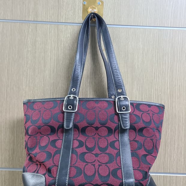 코치 시그니처 토트백