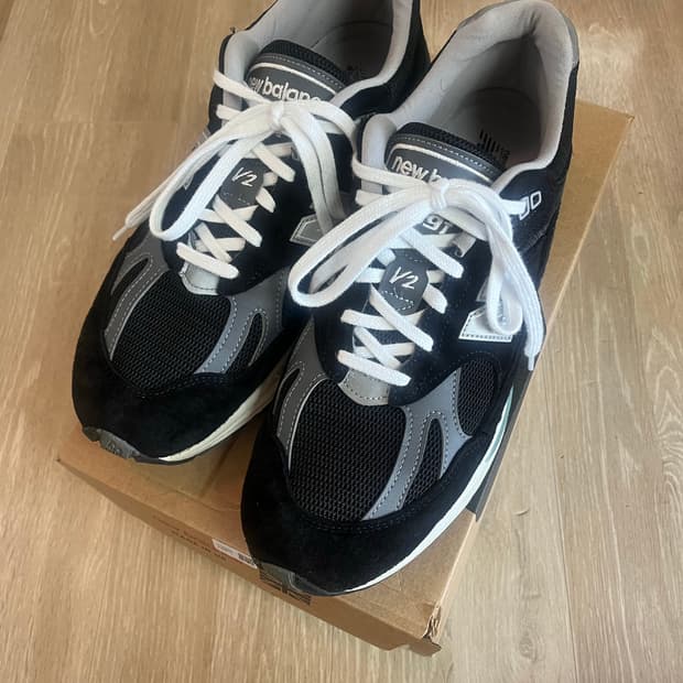 뉴발란스 991v2 블랙 285