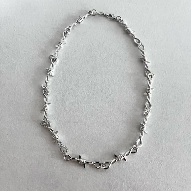 바버드 브로치 체인 목걸이