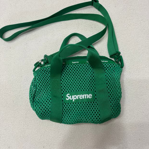슈프림 메쉬 미니 더플백 그린 - 23SS