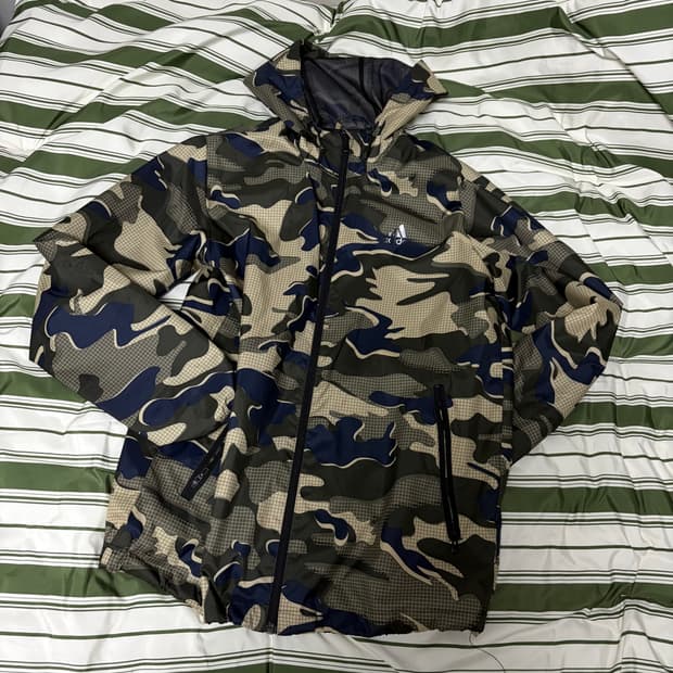Adidas camo hoodie windbreak