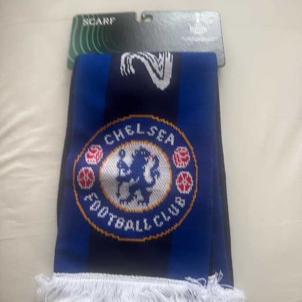 첼시 컨퍼런스리그 우승 머플러