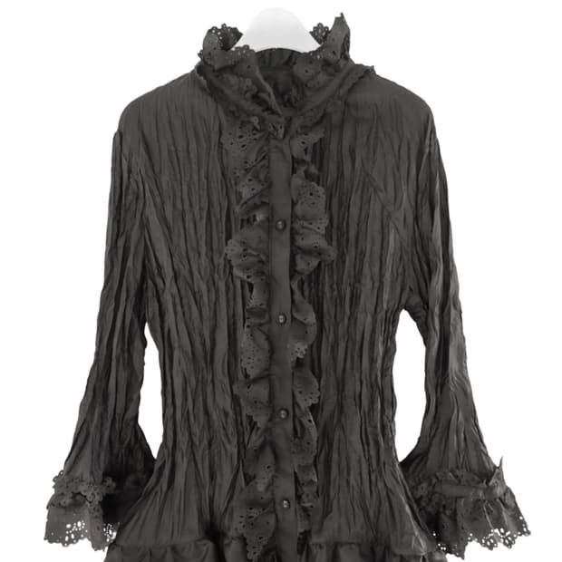 에옹쓰 eonts 펀칭 블라우스 차콜 