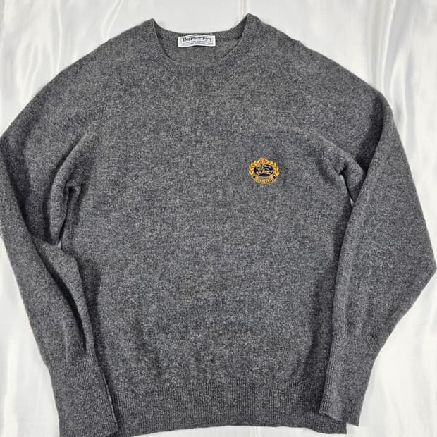 버버리아카이브자수니트