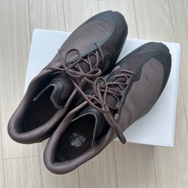 1회착 온파프 클라우드벤쳐 에스프레소컬러 우먼즈265판매