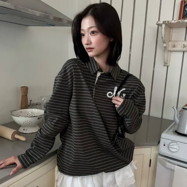 (새상품) 몽돌 스트라이프 카라 럭비 티셔츠 브라운