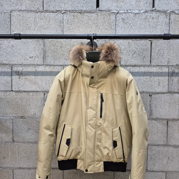 블랙야크 고어텍스 다운 숏패딩(M