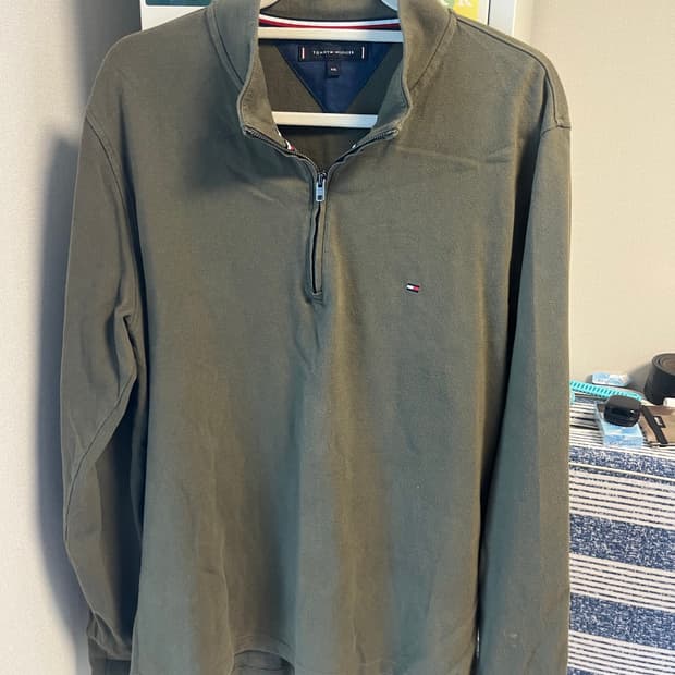 타미힐피거 니트 반집업