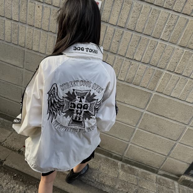 도그타운 올드스쿨 무드 오버핏 윈드브레이커