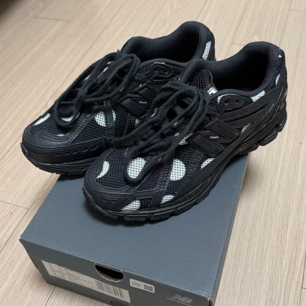 뉴발란스 1906R 폴카 닷 230