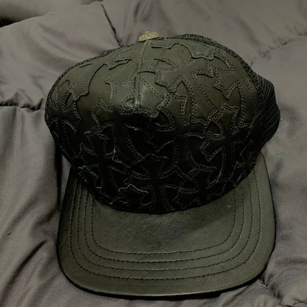 크롬하츠 세메터리 패치 트러커 캡 모자
