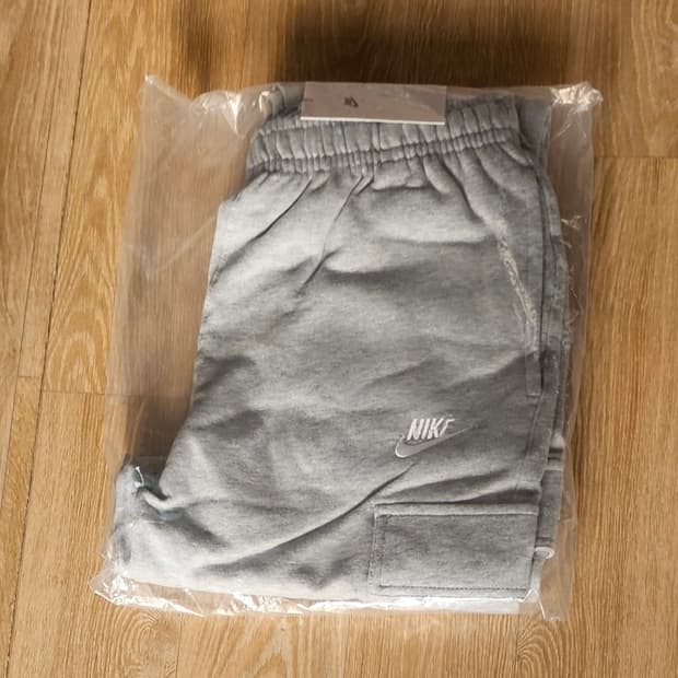 정품]나이키카고조거팬츠그레이새상품 미개봉M