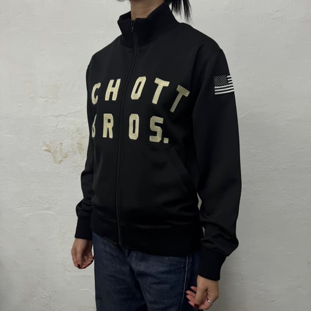 쇼트(Schott) 블랙컬러 양면 자수로고 폴리에스터 하이넥 트랙탑 자켓