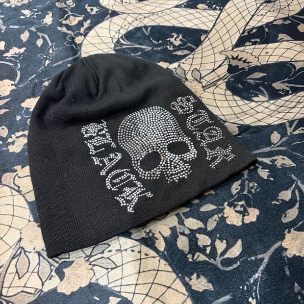 Gothic skull cubic beanie