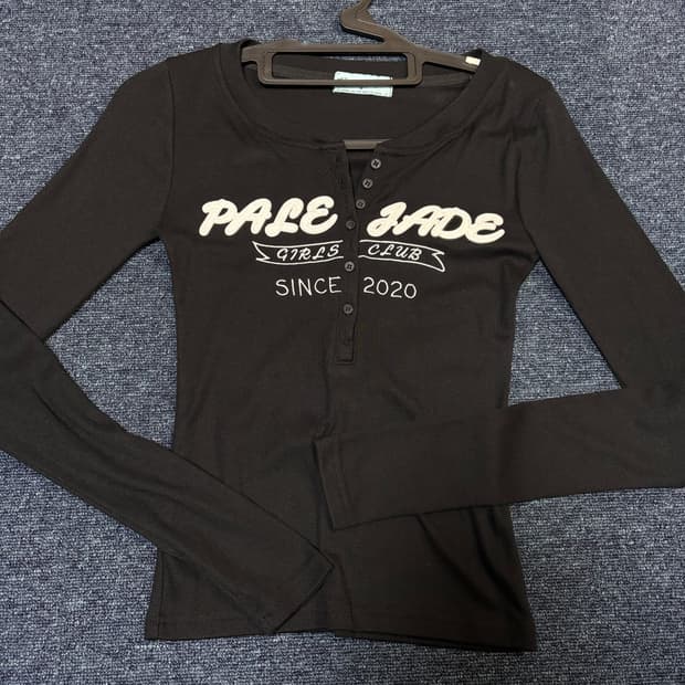  페일제이드 Y2K 패치 레터링 티셔츠 블랙