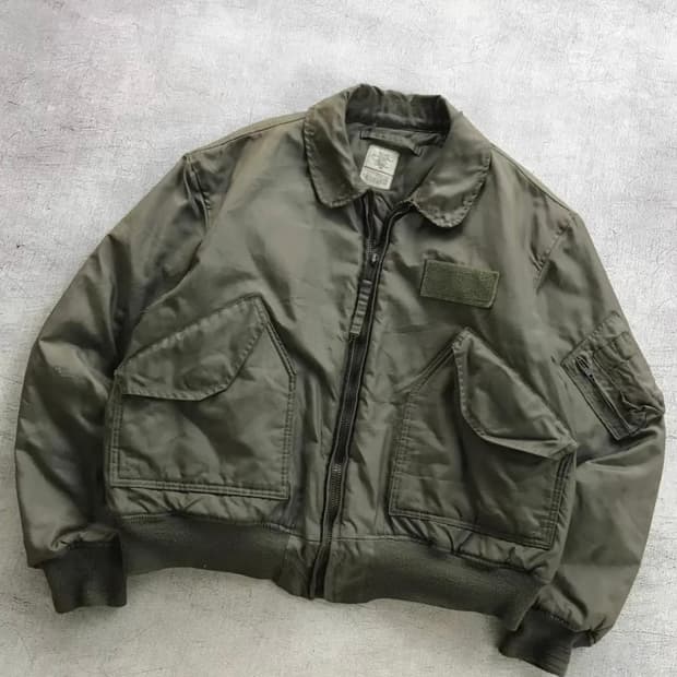 1985 알파 인더스트리 오리지널 CWU-45/P 노멕스 플라이트 자켓