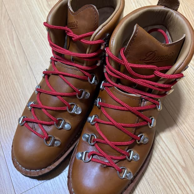 대너 마운틴 라이트 8.5EE