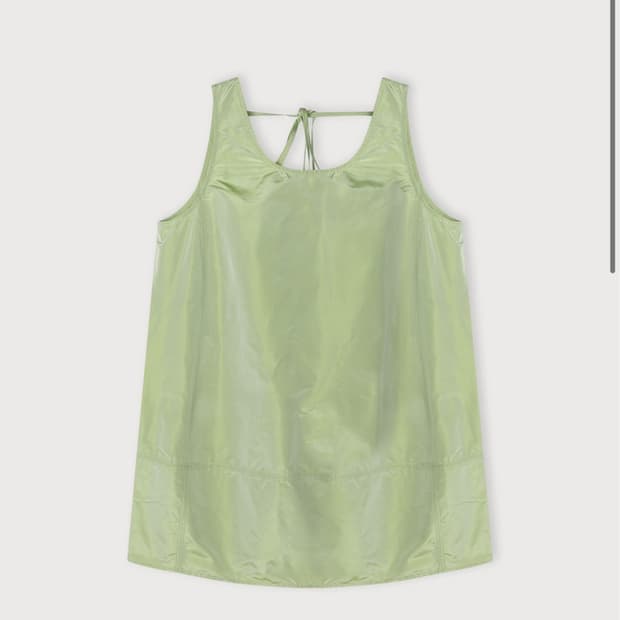 새) 에토스 GLOSSY STRAP SLEEVELESS 라이트그린