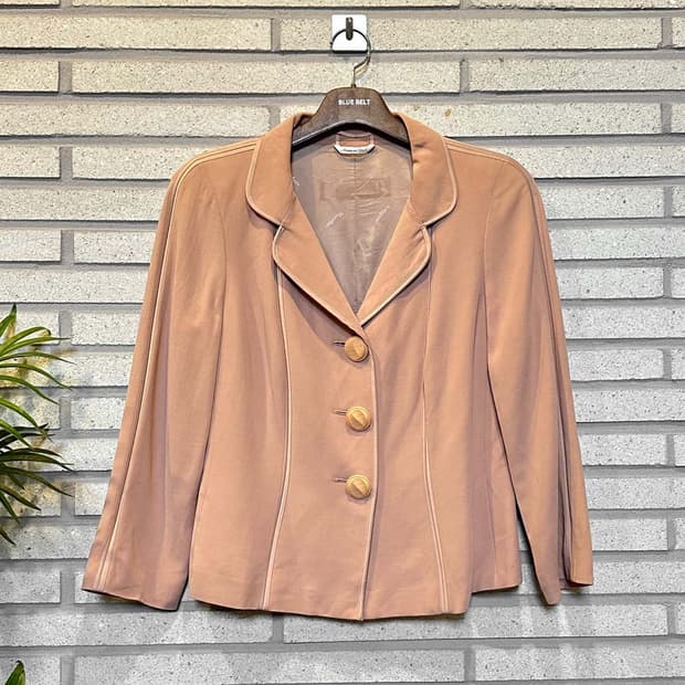 막스마라 싱글 블레이저 자켓 파이핑 쓰리버튼 디테일 핑크