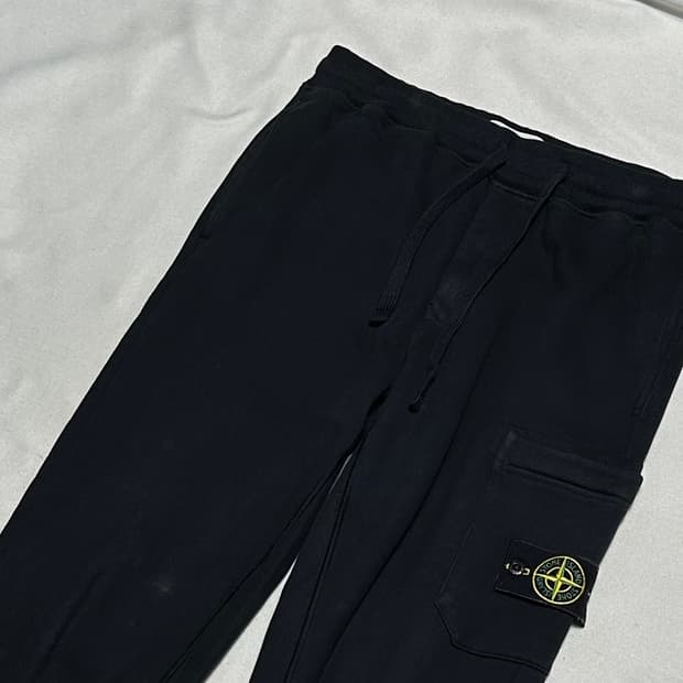 M 스톤아일랜드 블랙 조거 팬츠
