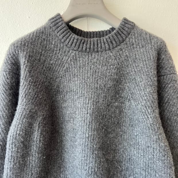 커스텀멜로우 남성 그레이 라운드울니트 