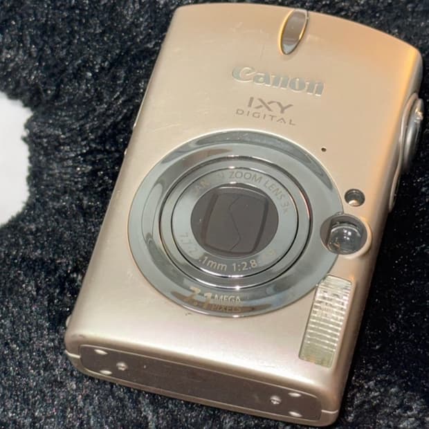Canon IXY DIGITAL