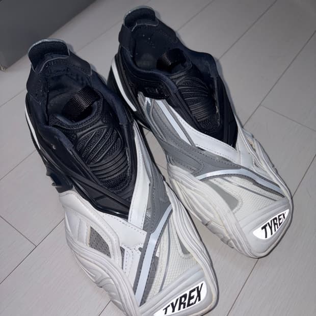 발렌시아가 타이렉스 슈즈 250(38)