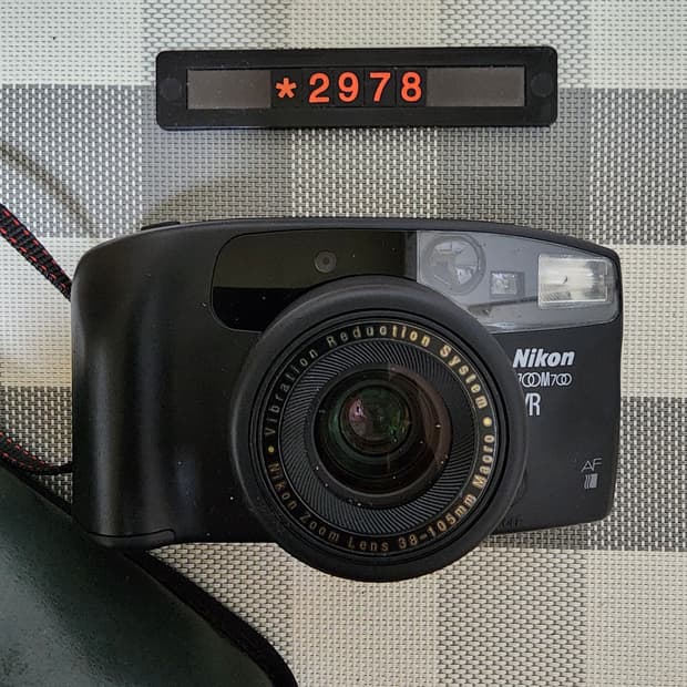 니콘 줌 700 VR 필름카메라 파우치포함