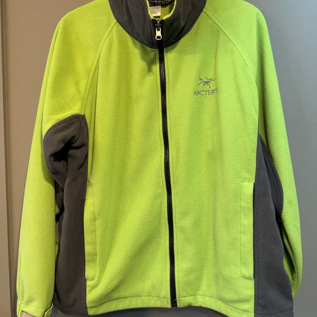아크테릭스 플리스 자켓