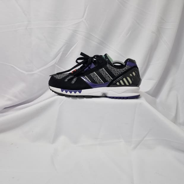 235 아디다스 멤피스 ZX 7000 스니커즈