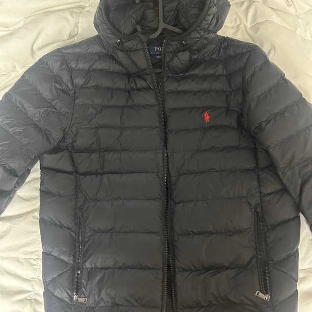 폴로 경량패딩