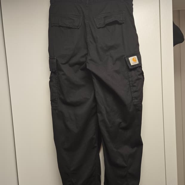 칼하트 WIP 콜 카고 팬츠 블랙 가먼트 다이드 30