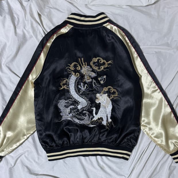 빈티지 오리엔탈 자수 스카잔