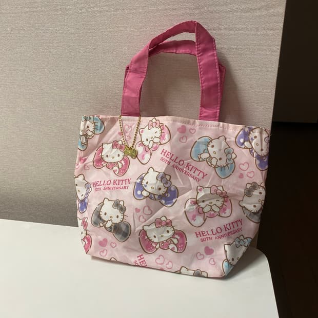 헬로키티 50주년 핑크 토트백