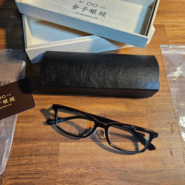 금자안경 KC21R 뿔테안경 새제품 판매합니다.