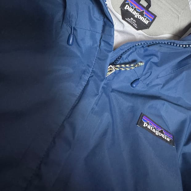 파타고니아 토렌쉘 바람막이 후드자켓