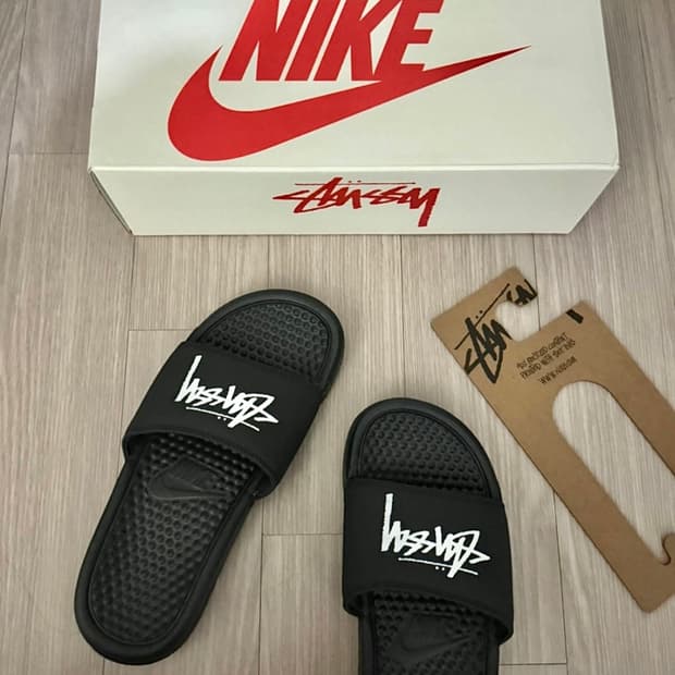 나이키 X 스투시 슬리퍼 블랙 235