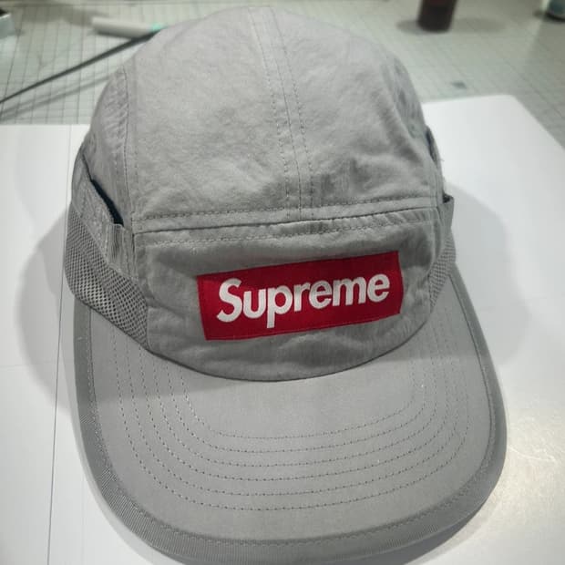 슈프림 메쉬 포켓 그레이 새거