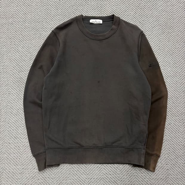 스톤아일랜드 베이직 맨투맨 v2580