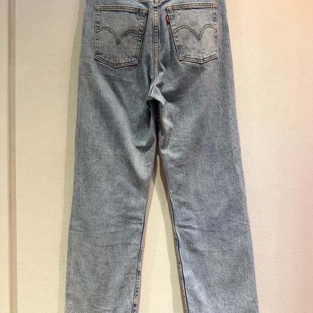 Levis Ribcage Straight Jeans W28