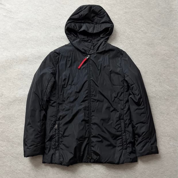 프라다 스포츠 포노코 후드 패딩